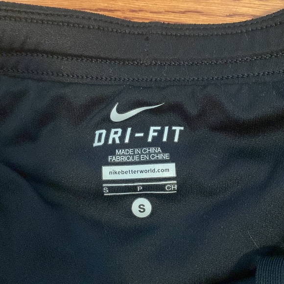 Nike running dri-fit shorts black and purple - Picture 2 of 4